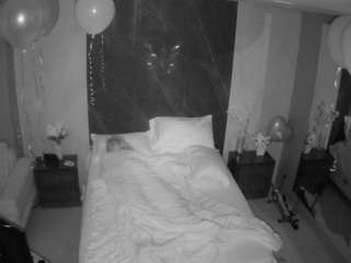 voyeurcam-casa-salsa-bedroom-3