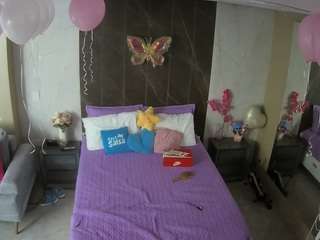 voyeurcam-casa-salsa-bedroom-3