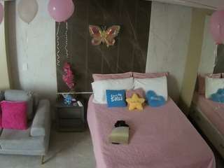 voyeurcam-casa-salsa-bedroom-3