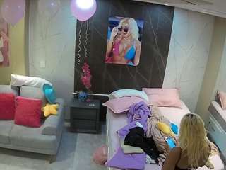 voyeurcam-casa-salsa-bedroom-3