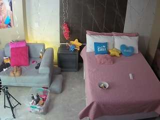 voyeurcam-casa-salsa-bedroom-3 Webcam Model Profile