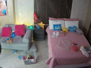 voyeurcam-casa-salsa-bedroom-3