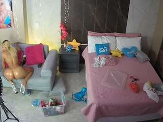 voyeurcam-casa-salsa-bedroom-3