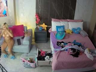 voyeurcam-casa-salsa-bedroom-3