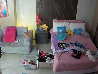 voyeurcam-casa-salsa-bedroom-3