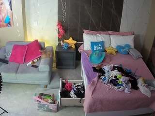 voyeurcam-casa-salsa-bedroom-3
