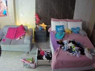 voyeurcam-casa-salsa-bedroom-3