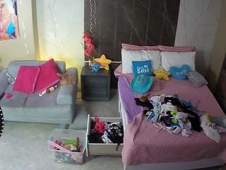 voyeurcam-casa-salsa-bedroom-3