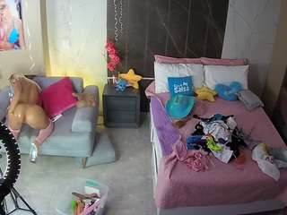 voyeurcam-casa-salsa-bedroom-3