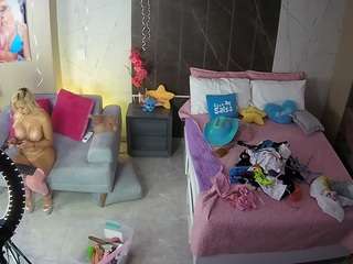 voyeurcam-casa-salsa-bedroom-3