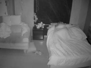 voyeurcam-casa-salsa-bedroom-3