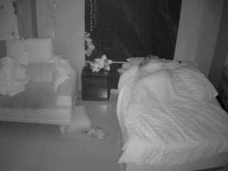 voyeurcam-casa-salsa-bedroom-3