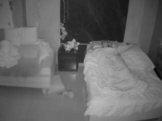 voyeurcam-casa-salsa-bedroom-3