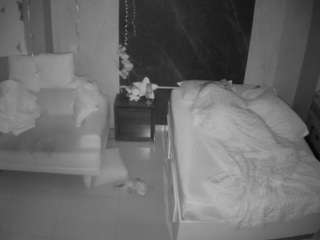voyeurcam-casa-salsa-bedroom-3