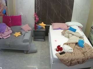 voyeurcam-casa-salsa-bedroom-3