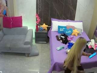voyeurcam-casa-salsa-bedroom-3