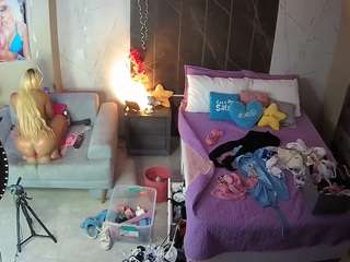 voyeurcam-casa-salsa-bedroom-3