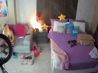 voyeurcam-casa-salsa-bedroom-3