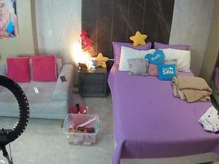 voyeurcam-casa-salsa-bedroom-3