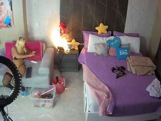 voyeurcam-casa-salsa-bedroom-3