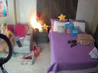 voyeurcam-casa-salsa-bedroom-3