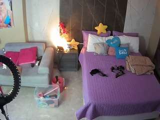 voyeurcam-casa-salsa-bedroom-3
