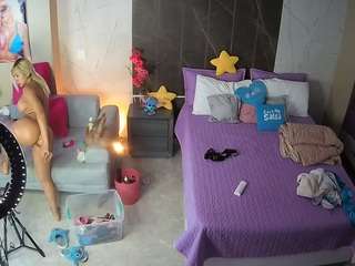 voyeurcam-casa-salsa-bedroom-3