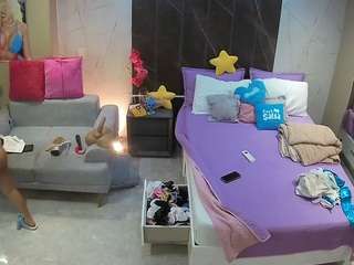 voyeurcam-casa-salsa-bedroom-3