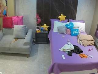 voyeurcam-casa-salsa-bedroom-3
