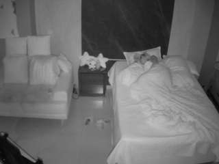 voyeurcam-casa-salsa-bedroom-3