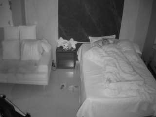 voyeurcam-casa-salsa-bedroom-3