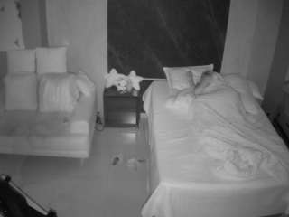 voyeurcam-casa-salsa-bedroom-3