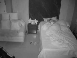 voyeurcam-casa-salsa-bedroom-3