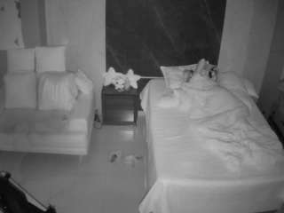 voyeurcam-casa-salsa-bedroom-3