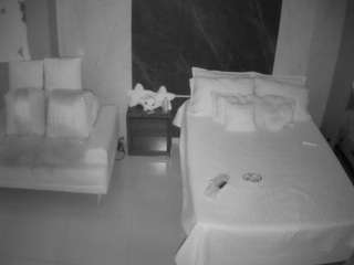 voyeurcam-casa-salsa-bedroom-3