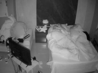 voyeurcam-casa-salsa-bedroom-3