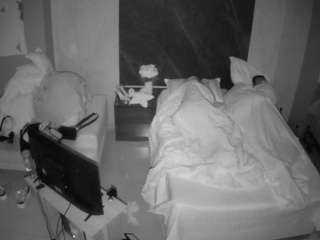 voyeurcam-casa-salsa-bedroom-3