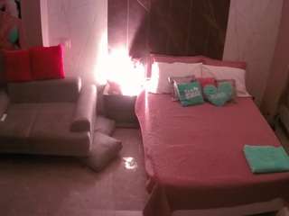 voyeurcam-casa-salsa-bedroom-3