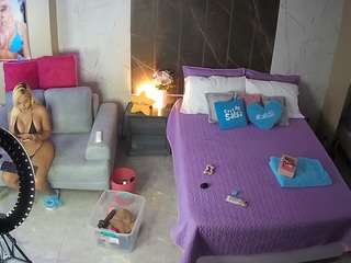 voyeurcam-casa-salsa-bedroom-3