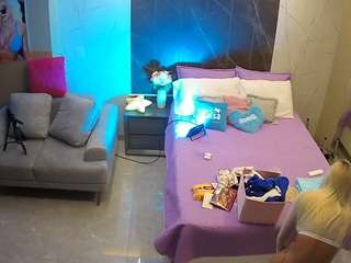 voyeurcam-casa-salsa-bedroom-3