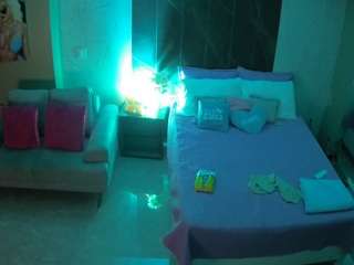 voyeurcam-casa-salsa-bedroom-3
