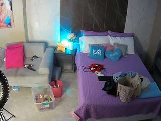 voyeurcam-casa-salsa-bedroom-3