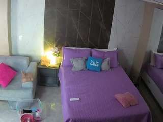 voyeurcam-casa-salsa-bedroom-3