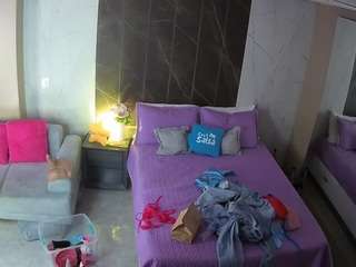 voyeurcam-casa-salsa-bedroom-3
