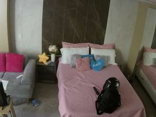 voyeurcam-casa-salsa-bedroom-3