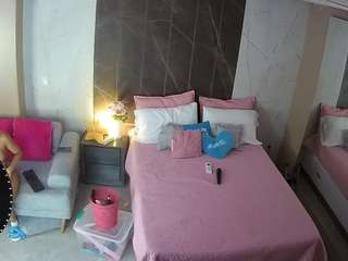 voyeurcam-casa-salsa-bedroom-3
