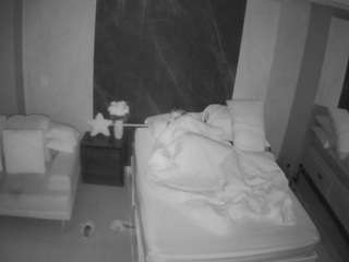 voyeurcam-casa-salsa-bedroom-3