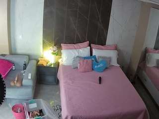 voyeurcam-casa-salsa-bedroom-3