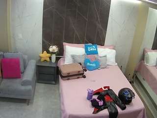 voyeurcam-casa-salsa-bedroom-3
