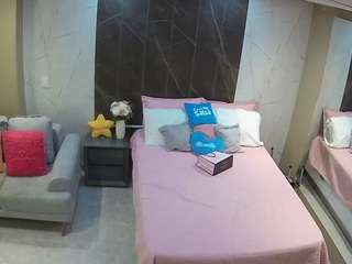 voyeurcam-casa-salsa-bedroom-3